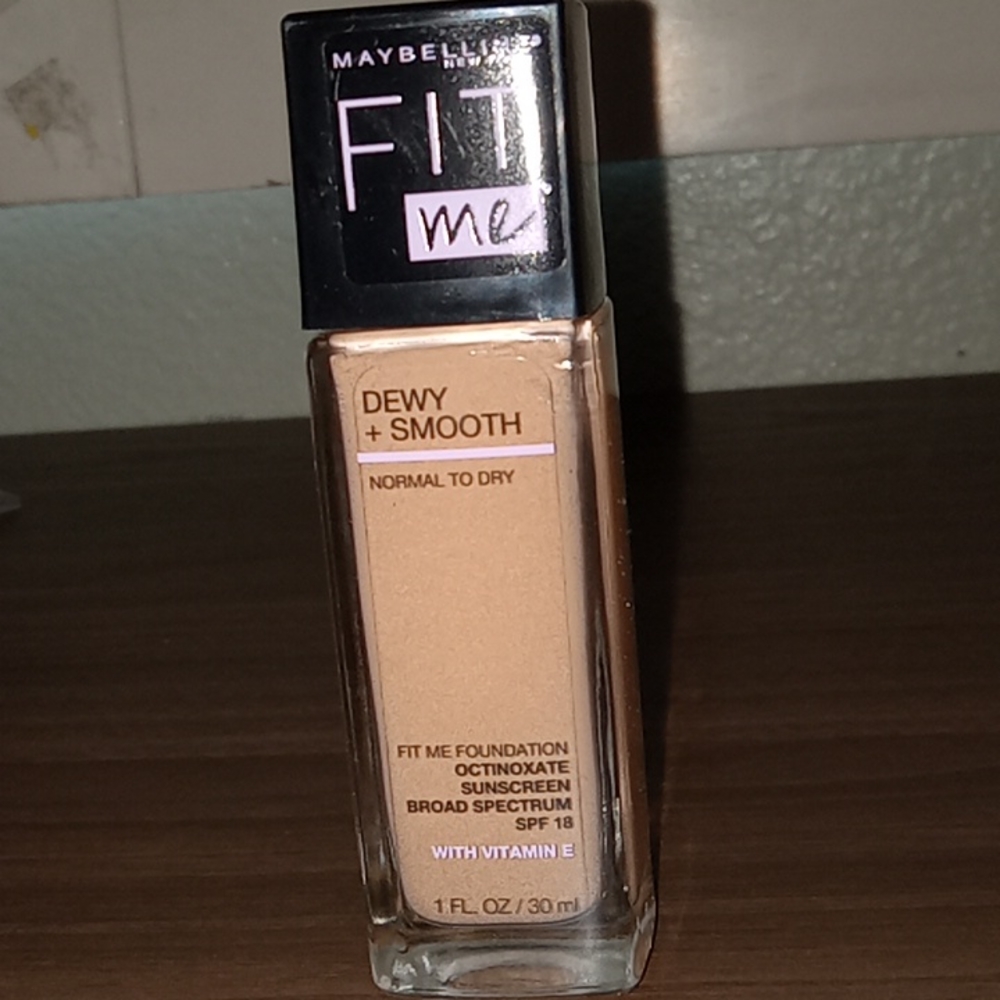 Maybelline Fit me foundation